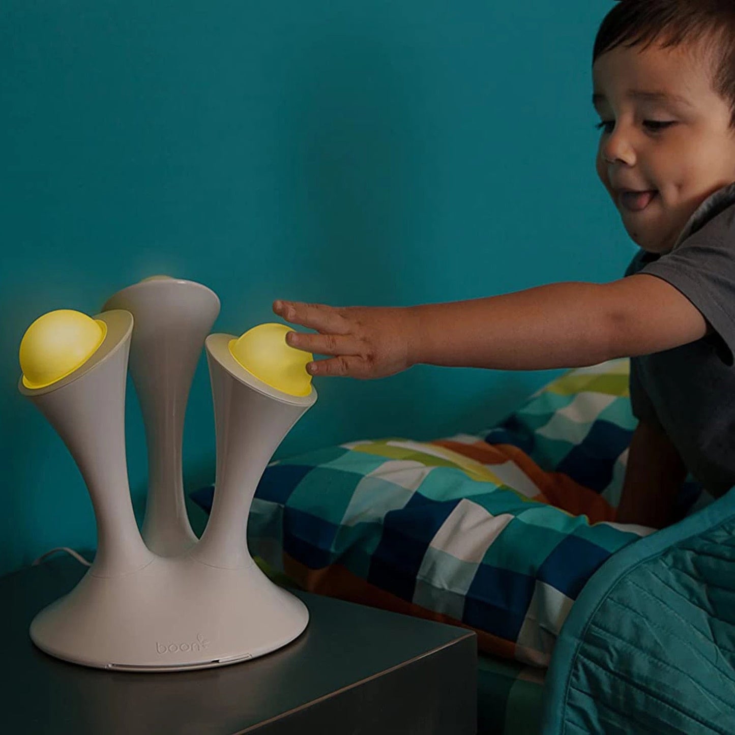 Glowing Nightlight Lamp Has Removable Glow Balls